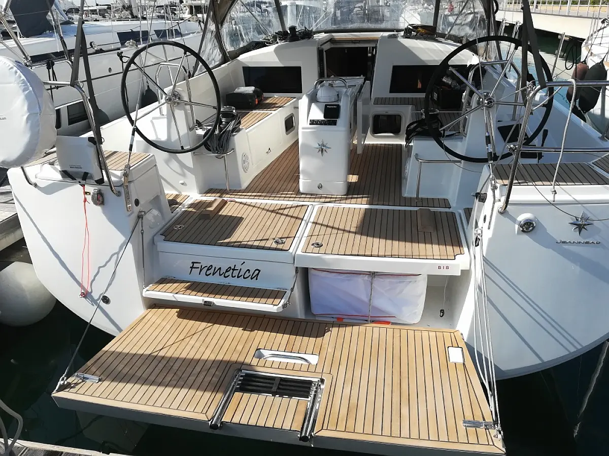 Sun Odyssey 440